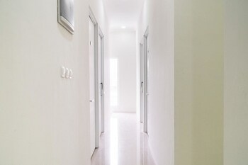 reddoorz garden boulevard citra raya tangerang