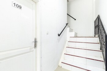 Reddoorz @ Medan Johor,North Sumatra>>Medan,2 star