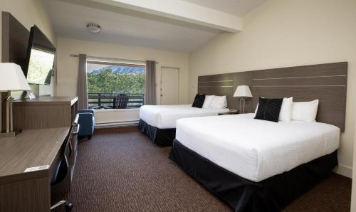 bayshore inn and spa