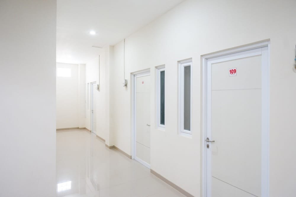 reddoorz near pacific mall tegal 2