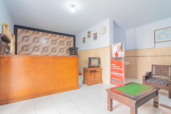 reddoorz syariah tambak mekar street subang