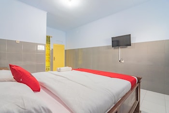 reddoorz syariah tambak mekar street subang