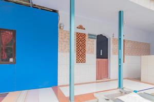 reddoorz syariah tambak mekar street subang