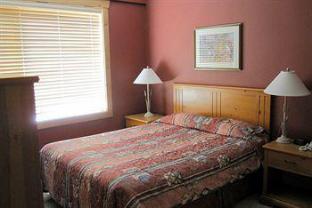 Cornerstone Lodge,Near Fernie Alpine Resort,3 star