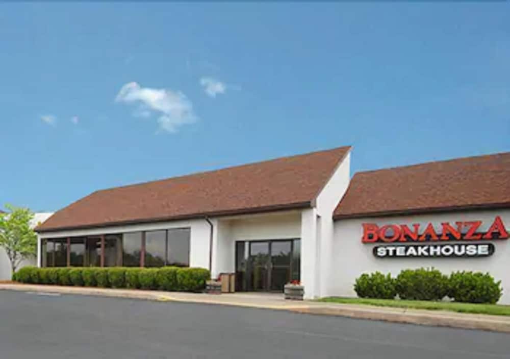 quality inn new columbia lewisburg