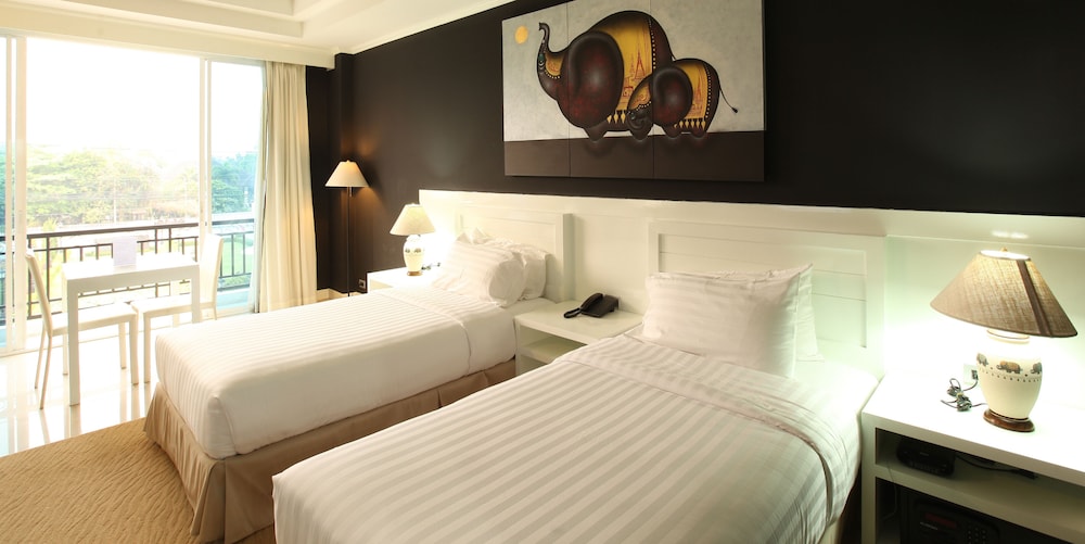 la vie en rose hotel