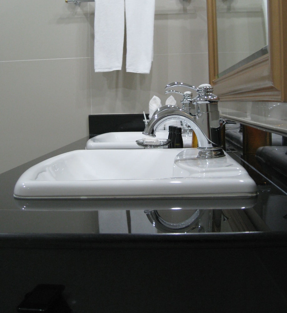 la vie en rose hotel