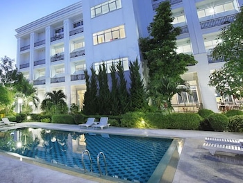 la vie en rose hotel