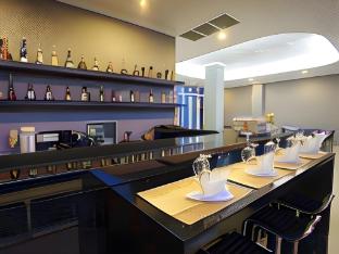 la vie en rose hotel