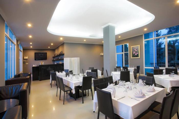 la vie en rose hotel