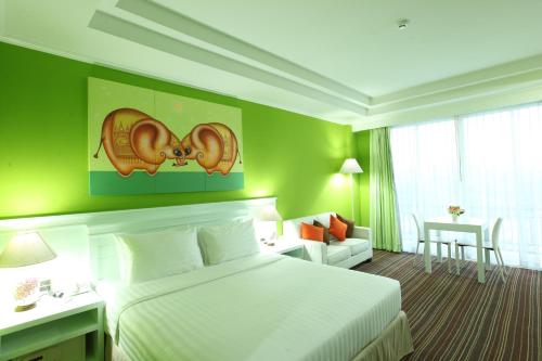 la vie en rose hotel