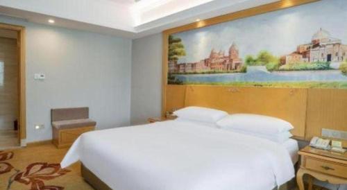 vienna hotel guangdong huizhou lilin north railway station