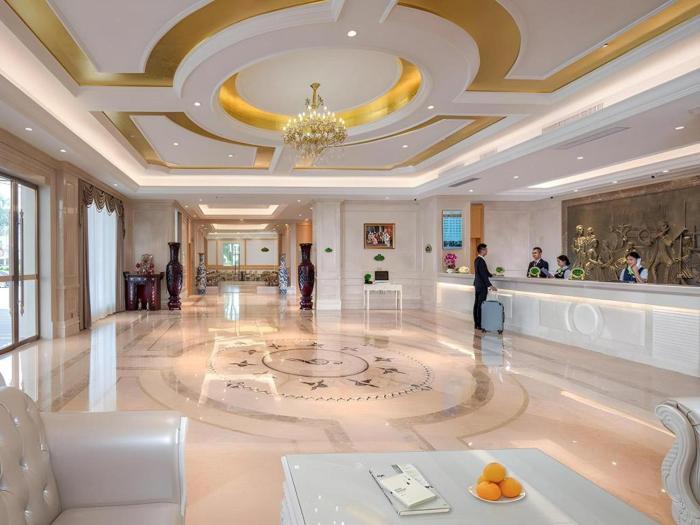 vienna hotel guangdong huizhou lilin north railway station
