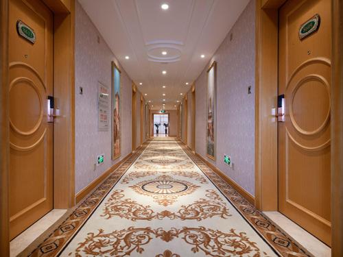 vienna international hotel chenzhou wuling square shop