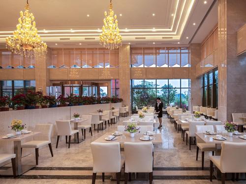 vienna international hotel guangdong yunfu emerging new city plaza store
