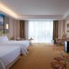 vienna international hotel guangdong yunfu emerging new city plaza store