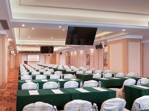 vienna international hotel guangdong yunfu emerging new city plaza store