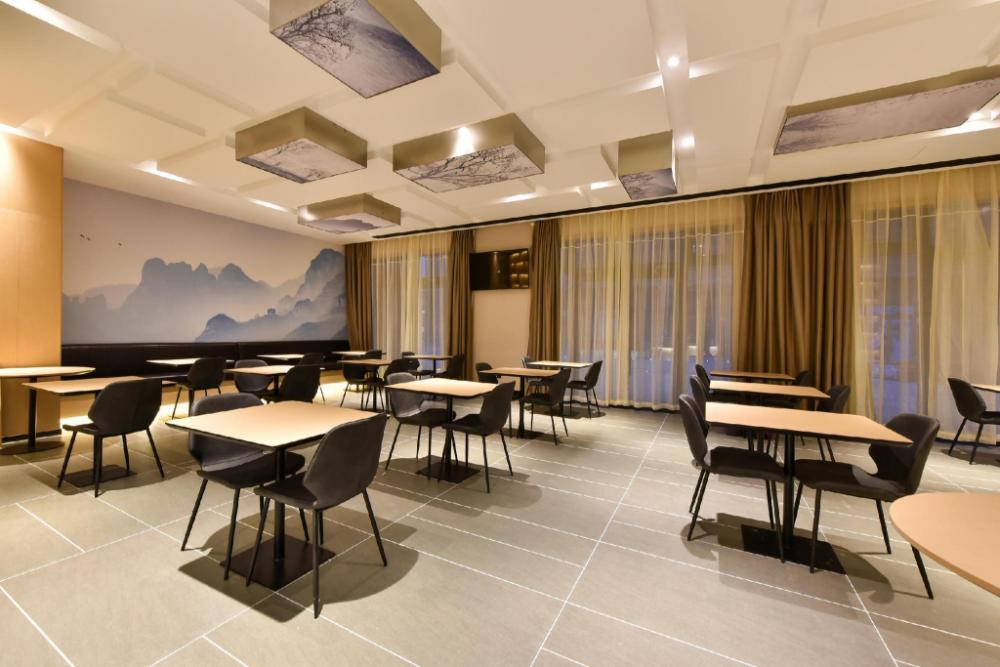 atour hotel tianjin binhai international airport