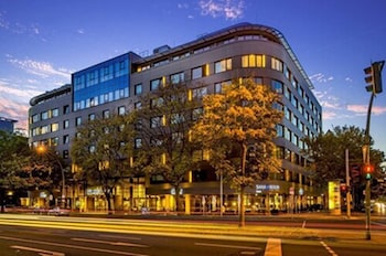 sana berlin hotel