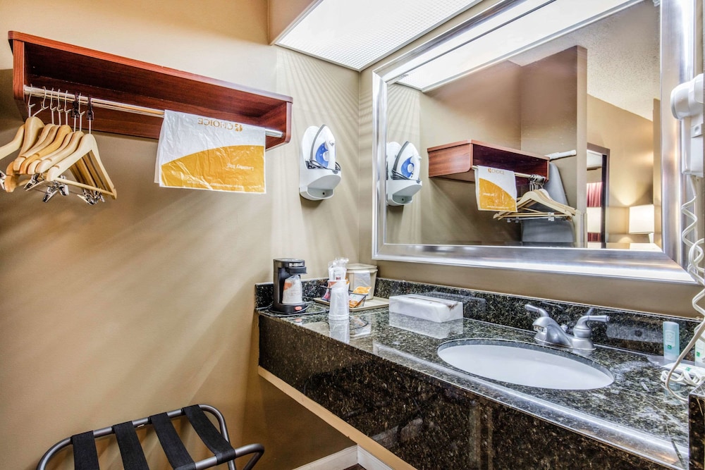 quality inn bessemer i 20 exit 108