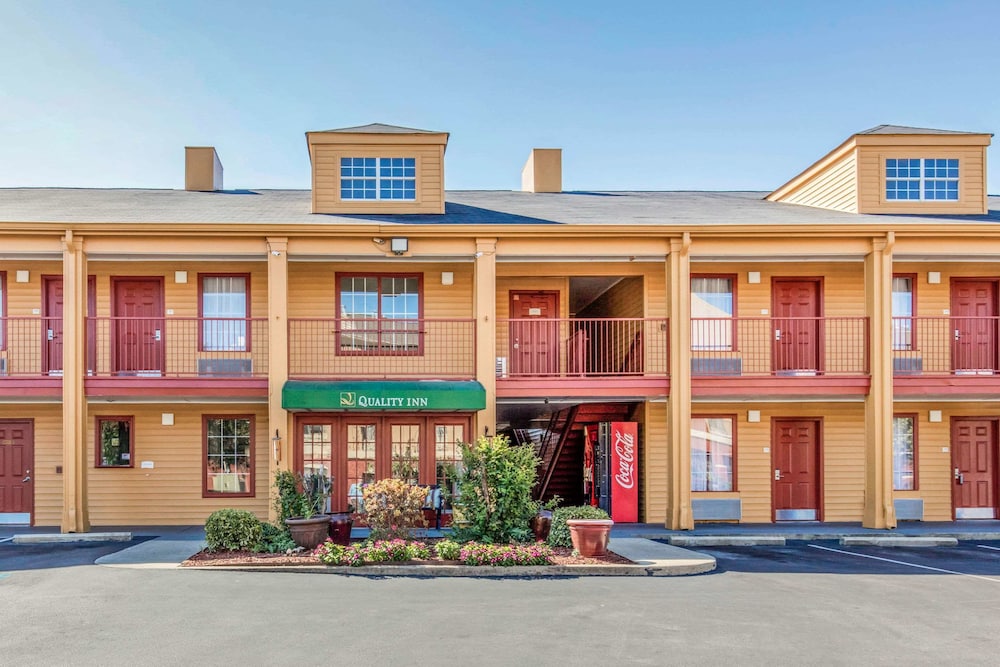 quality inn bessemer i 20 exit 108