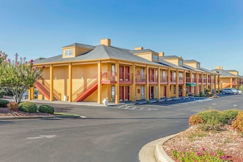 Quality Inn Bessemer I-20 Exit 108,Birmingham>>Bessemer,3 star