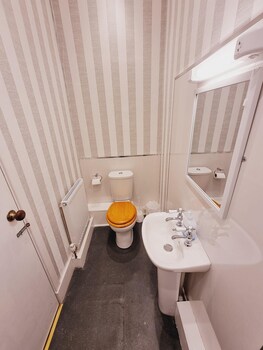 roy bridge hotel