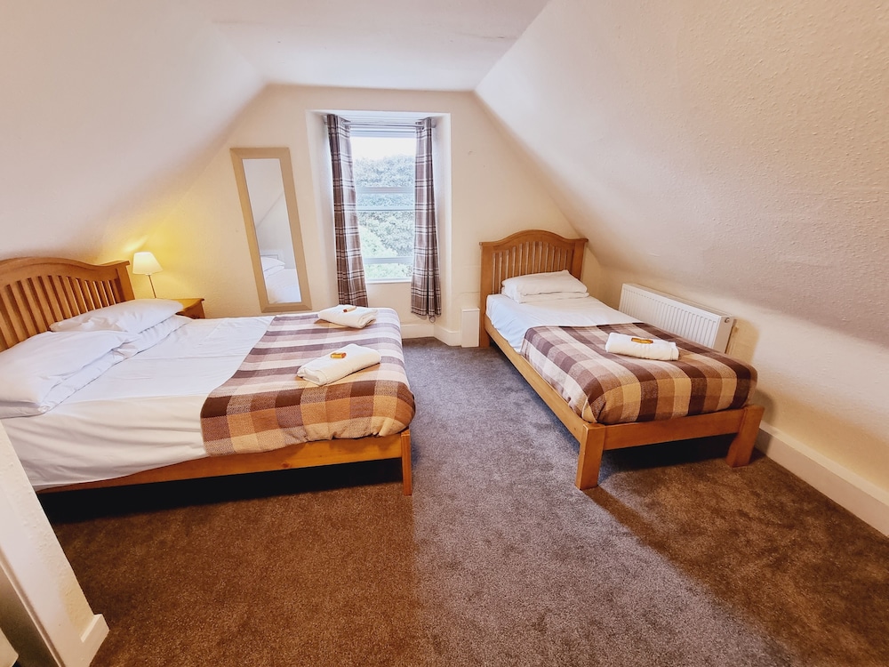 roy bridge hotel
