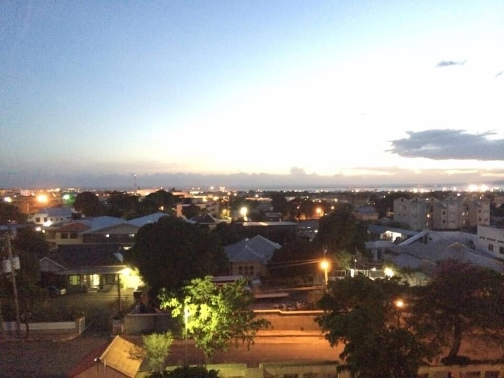 new kingston guest apartment v