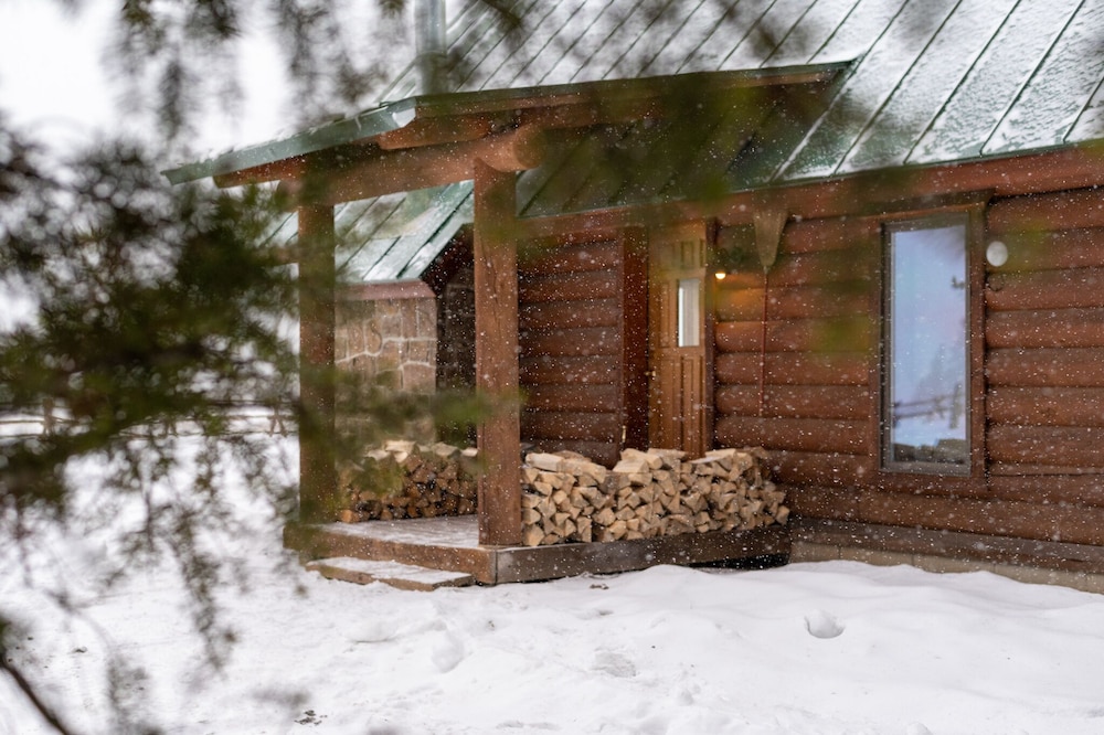 320 guest ranch