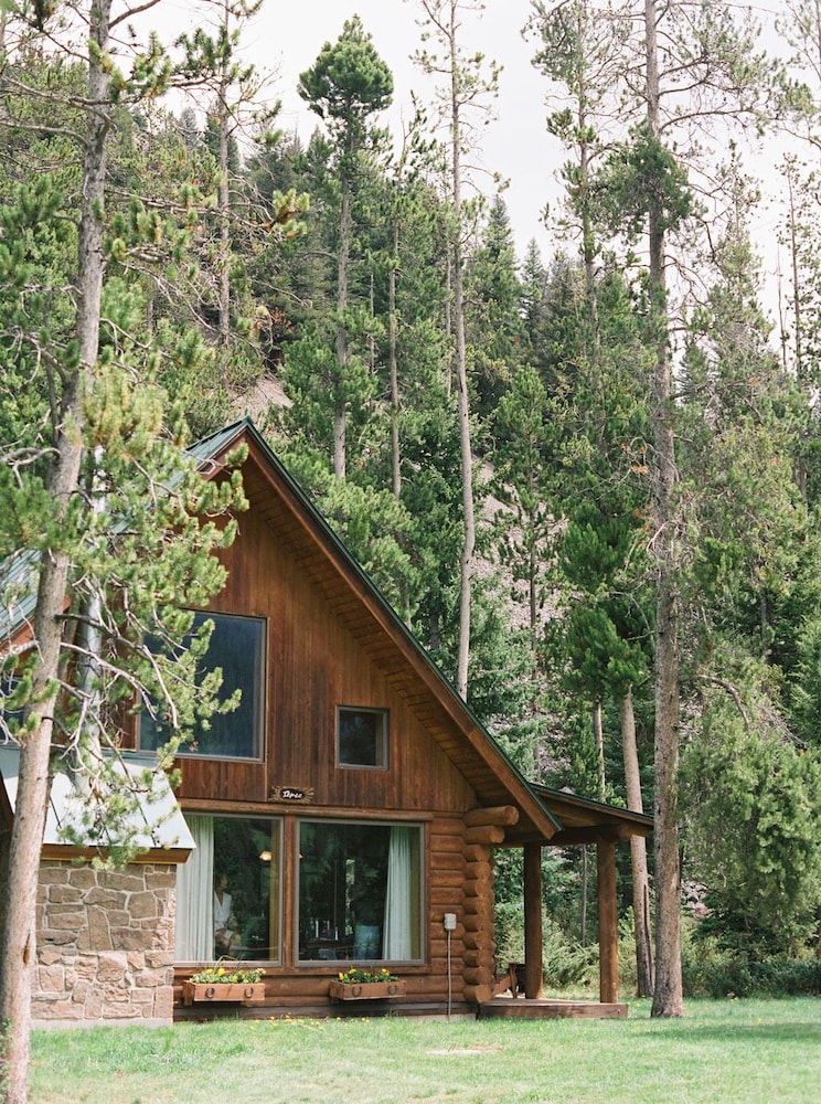 320 guest ranch