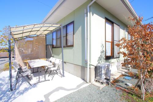 yuuwa guesthouse