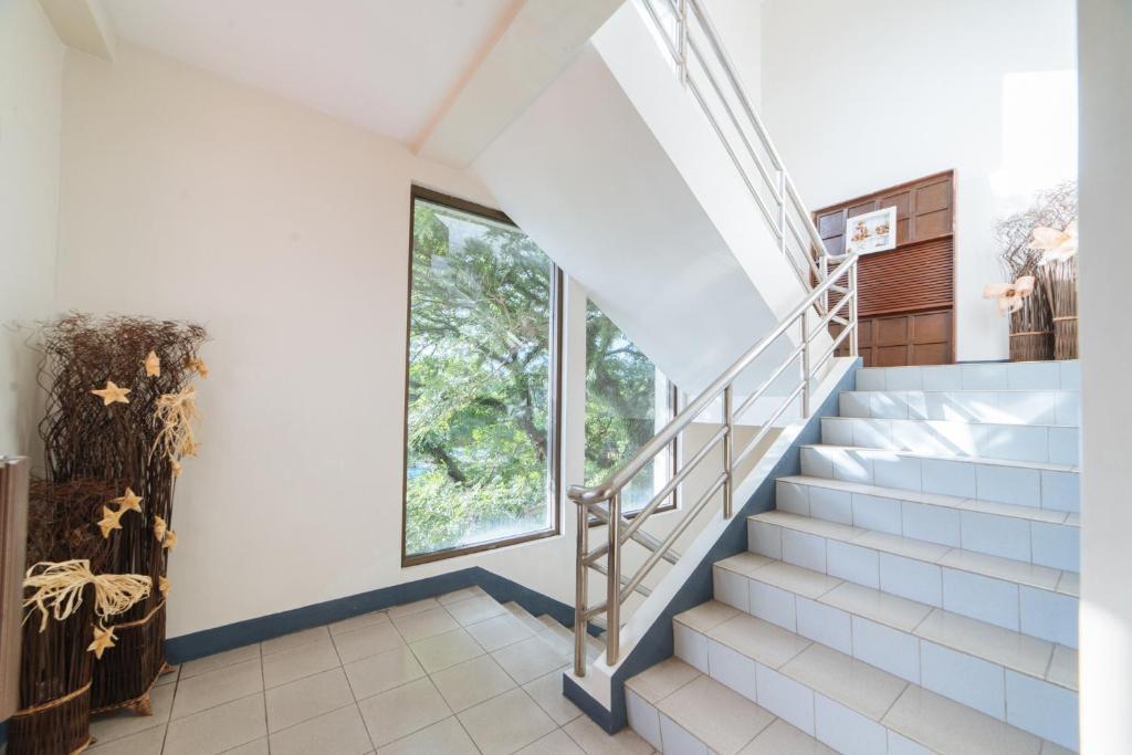 reddoorz arimbay legazpi city hostel