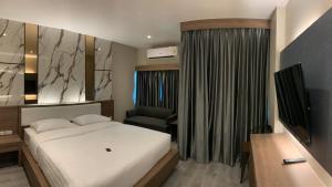 the chess hotel