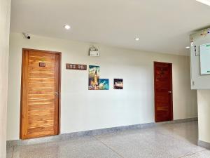 the gun hotel 8
