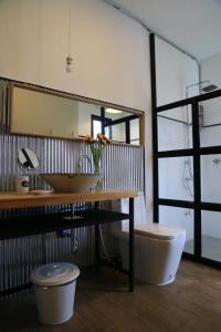 goodnight chiang mai gate