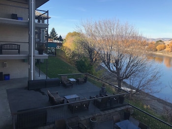 riverland inn and suites