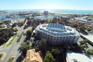 atrium hotel mandurah