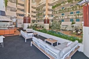 atrium hotel mandurah