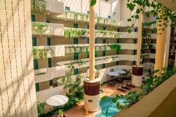 atrium hotel mandurah