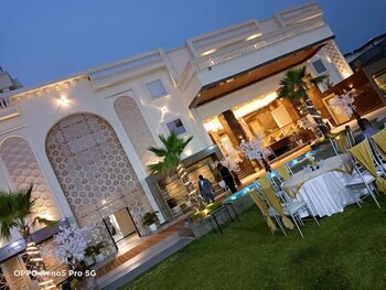 jb innovations yash lawn and banquets