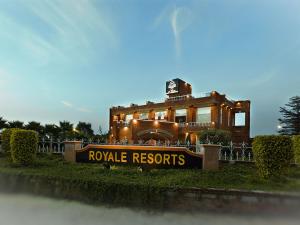 the royal resort