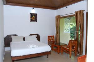 kingmakers plantation with river stream