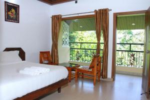 kingmakers plantation with river stream