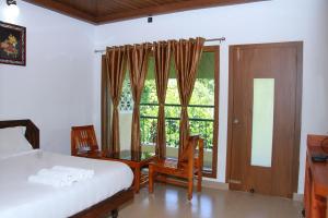 kingmakers plantation with river stream