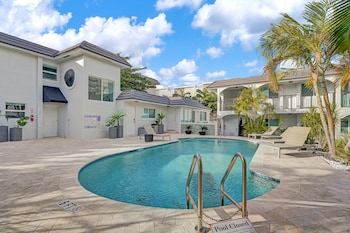 Ra Suites By Designedvr,,0 star