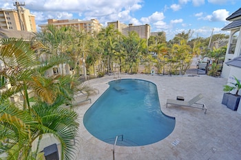 Ra Suites By Designedvr,,0 star