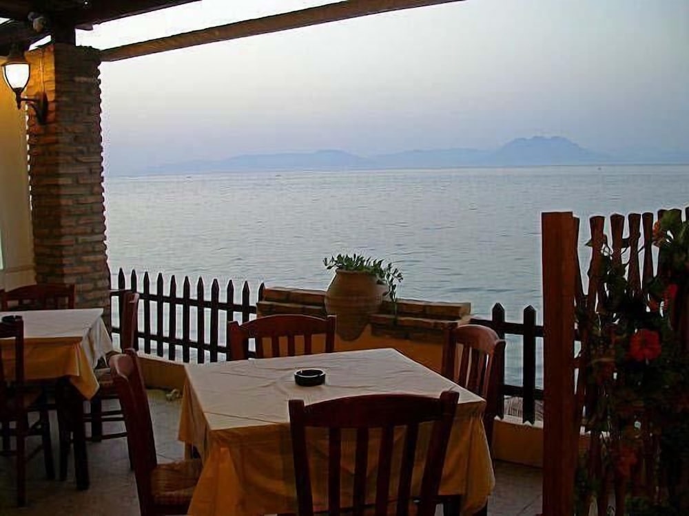 castella beach