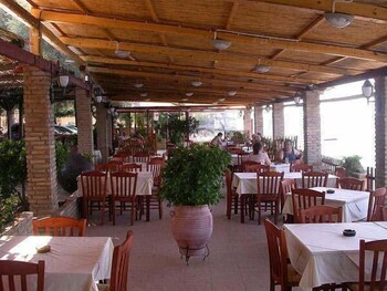 castella beach