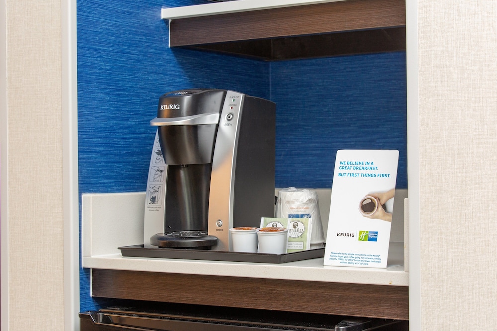 holiday inn express hotel and suites bishop by ihg